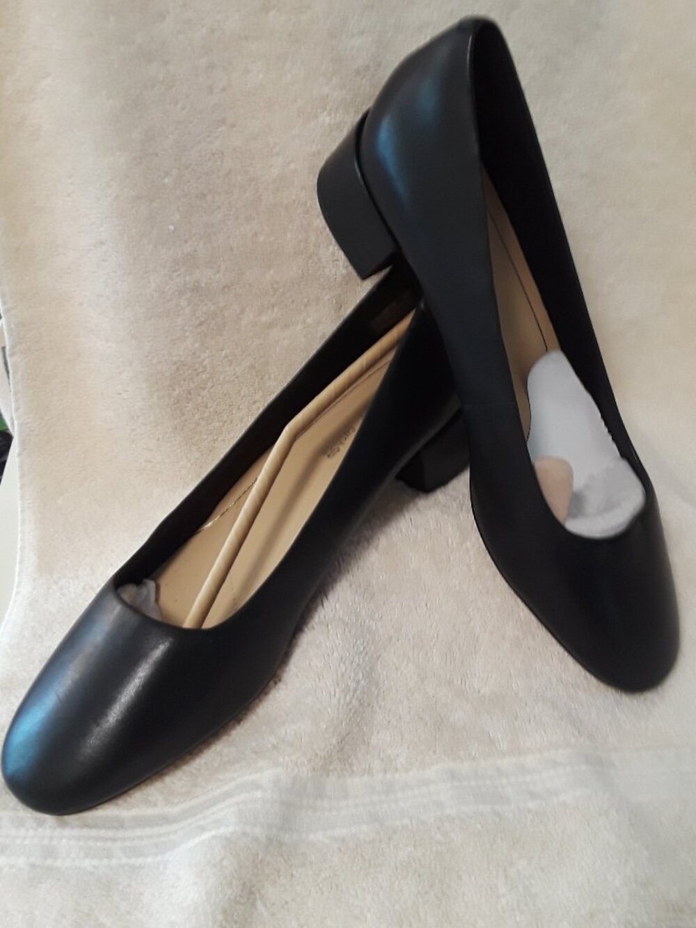 Clarks Orabella Alice Black Leather Pump NWOB Cushion Plus 8.5M Work 1.5in Heel - Picture 7 of 8